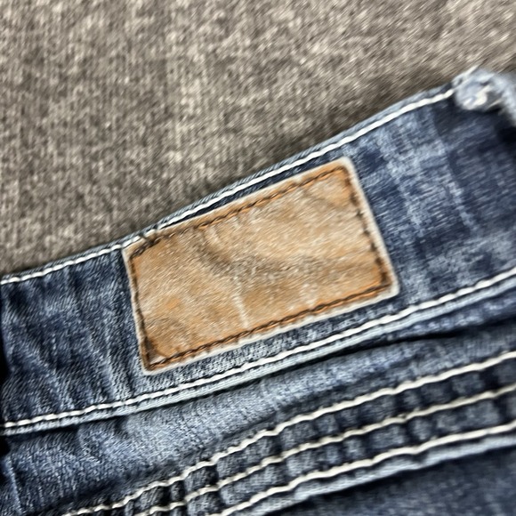 Classic Blue Women's Jeans - Picture 13 of 16